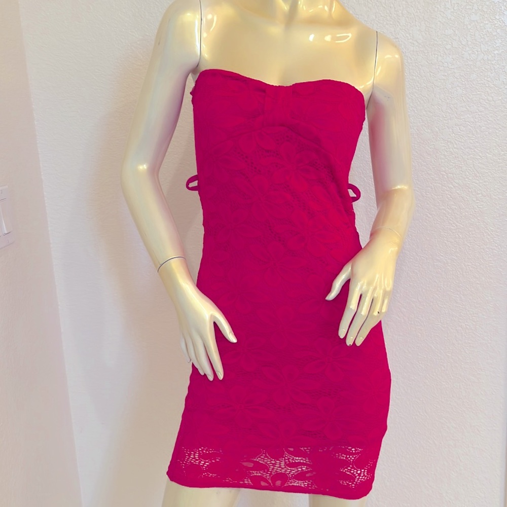 IN VOGUE - Hot Pink Off Shoulder Mini Dress - One Size